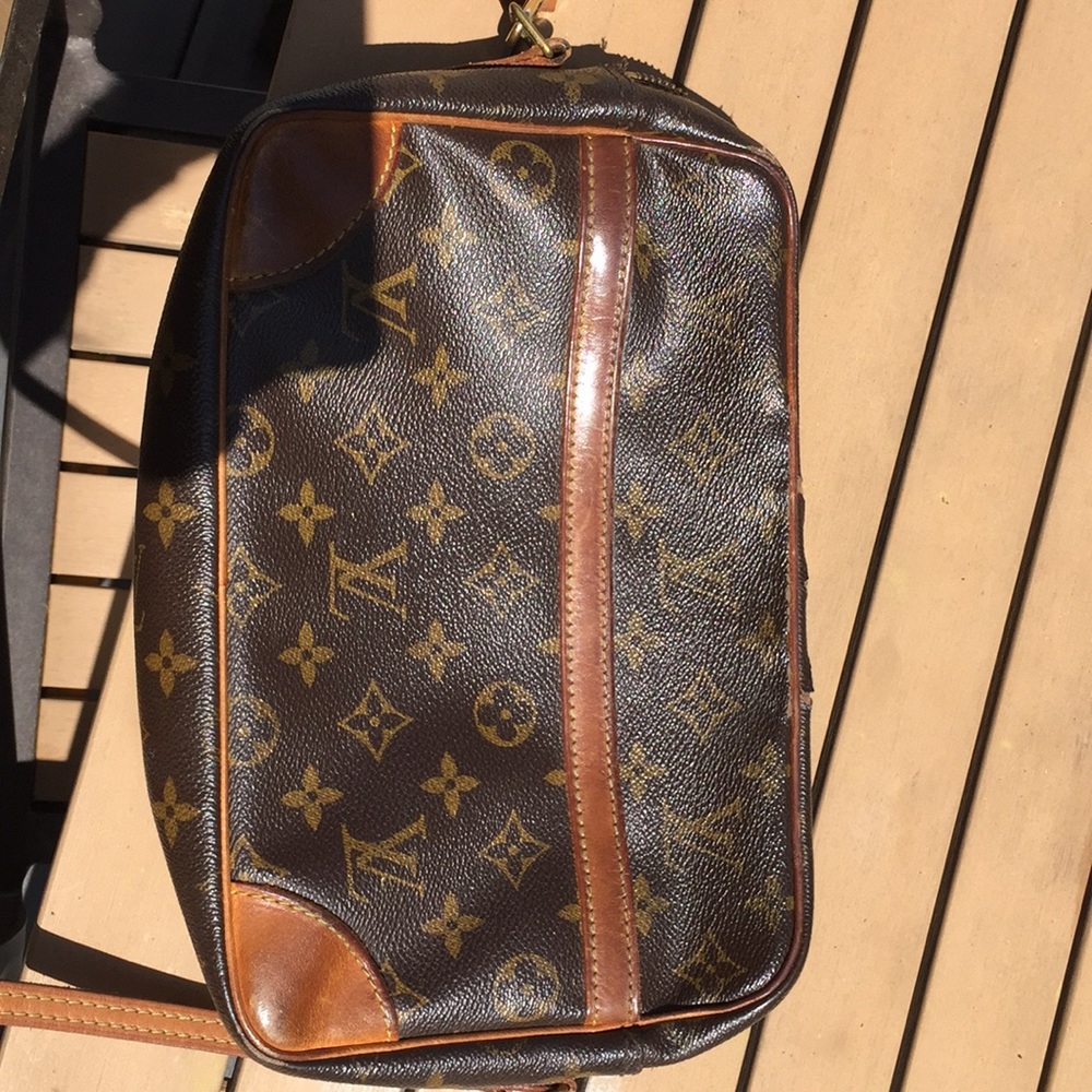 Louis Vuitton clutch/make up bag vintage